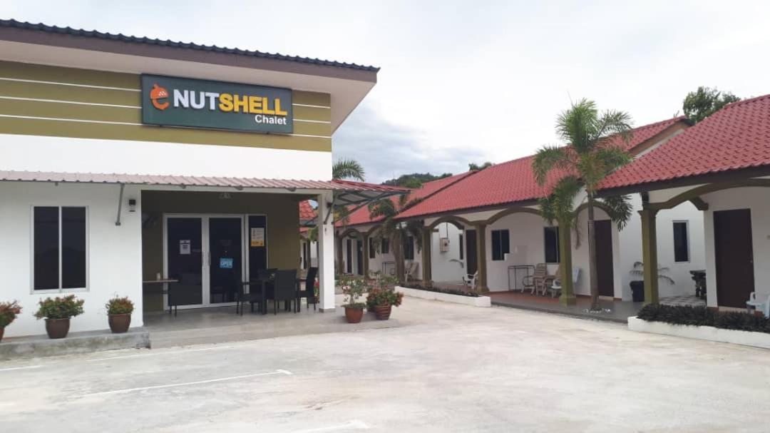 The Nutshell Chalet Langkawi Pantai Cenang  Exterior photo