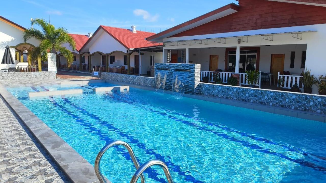 The Nutshell Chalet Langkawi Pantai Cenang  Exterior photo